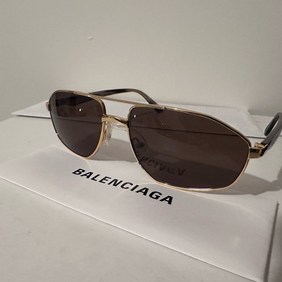 Balenciaga Men's Gold and Black Sunglasses - Picture 1 of 14
